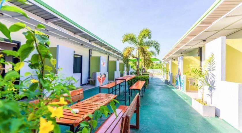 Oyo 450 Rawai Studios Resort Dış mekan fotoğraf
