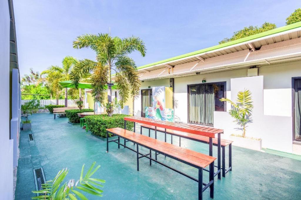 Oyo 450 Rawai Studios Resort Dış mekan fotoğraf