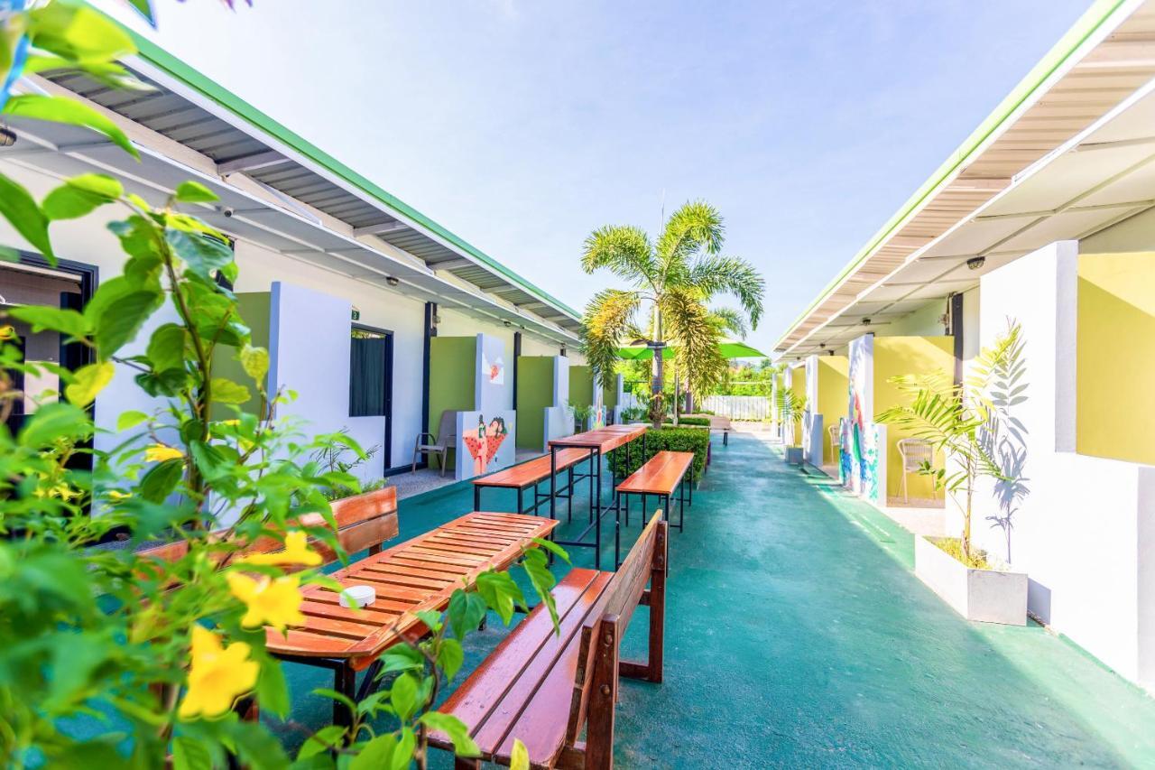 Oyo 450 Rawai Studios Resort Dış mekan fotoğraf